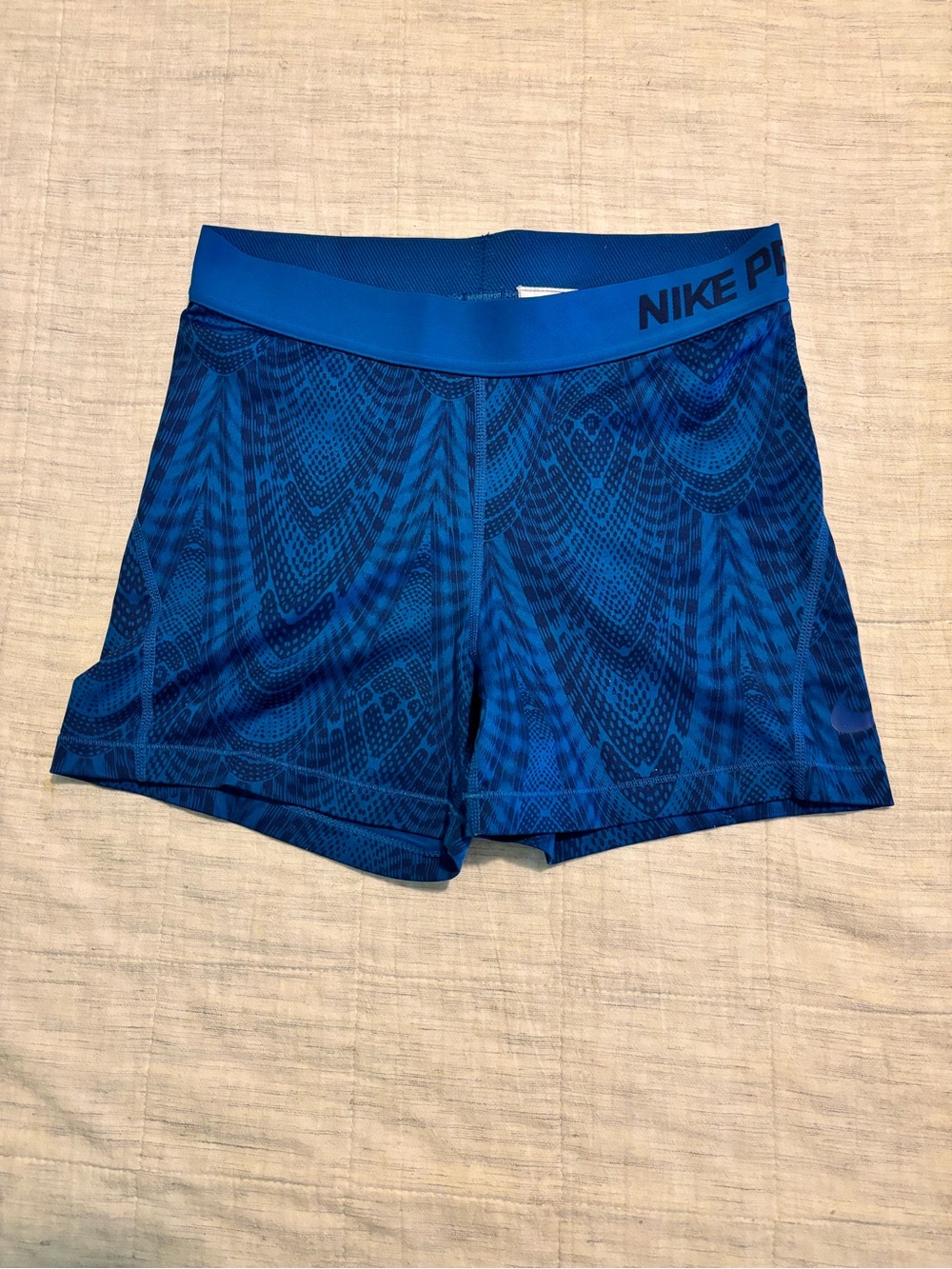 Nike Pro Women's Blue Patterned Training Shorts